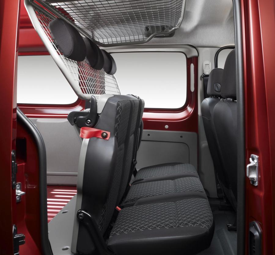  Renault Kangoo Express Maxi 2011 года  (фото 4 из 8)